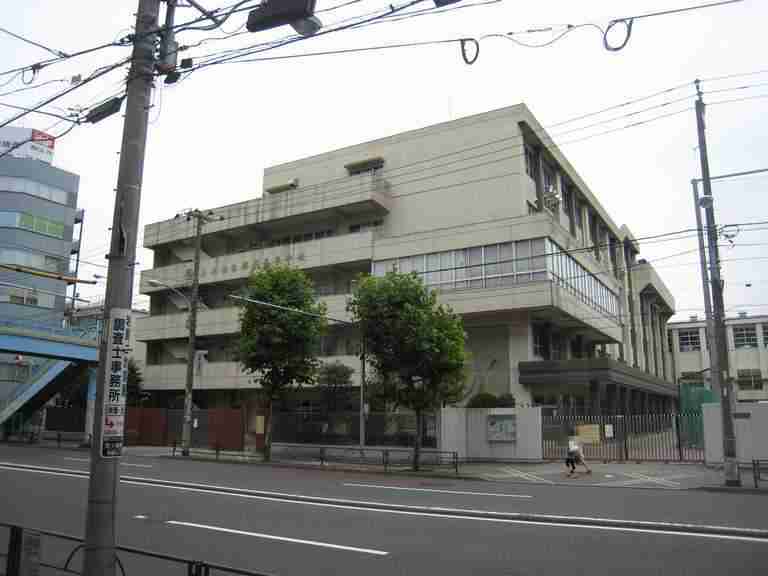 東京都立深川高等学校 校門ドットコム